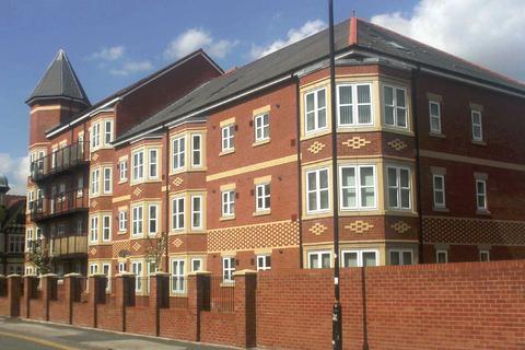 2 bedroom flat for sale, Russell Place, Sale, Greater Manchester, M33