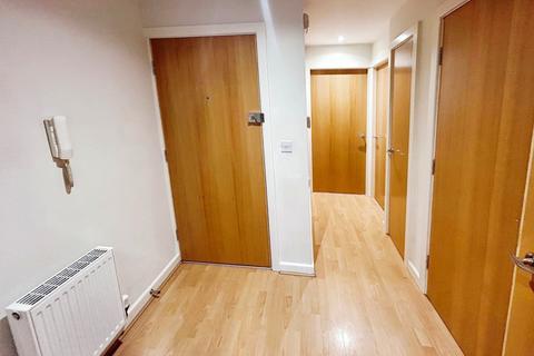 2 bedroom flat for sale, Russell Place, Sale, Greater Manchester, M33