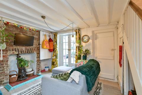 3 bedroom character property for sale, Upper Gardner Street, Brighton, East Sussex