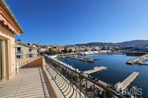 3 bedroom flat, Cannes, Suquet, 06400, France