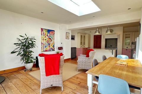 8 Mill Road, Steyning, BN44 3LN