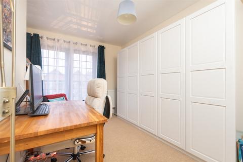 2 bedroom flat for sale, Esparto Way, Dartford, Kent