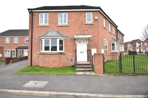 3 bedroom detached house for sale, Whinmoor Way, Leeds