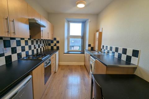 2 bedroom flat to rent, 179A 2/1 Blackness Road, ,