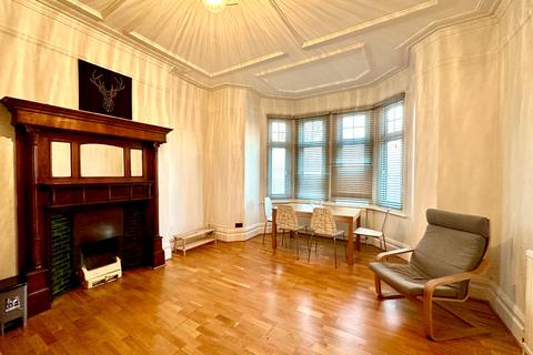 1 bedroom flat to rent, Ealing Common, London. W5