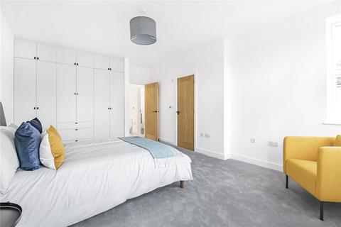 11 Hillview Road, Pinner, HA5 4PB