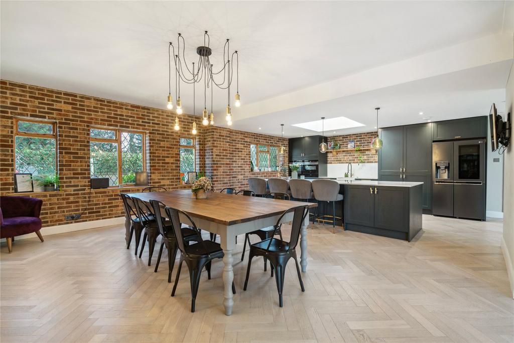 Kitchen/Dining Room