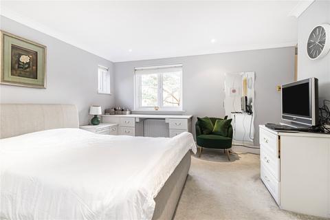 5 Hurst Place, Northwood, HA6 2JS