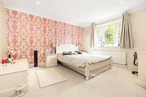 5 Hurst Place, Northwood, HA6 2JS