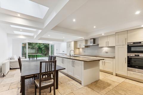 5 bedroom terraced house to rent, Franconia Road, London SW4