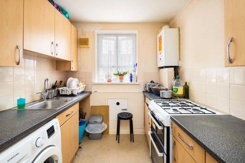 3 bedroom flat for sale, Southcott House, Devons Road, Bow, London, E3