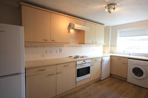 2 bedroom apartment to rent, Elm Park, Berkshire RG30