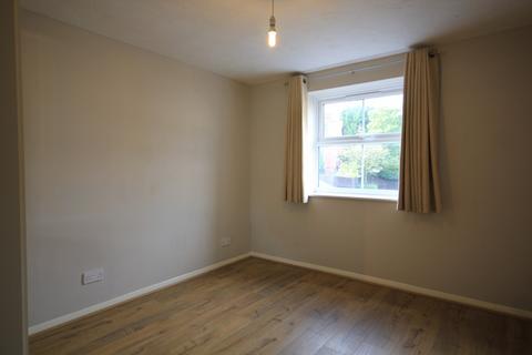 2 bedroom apartment to rent, Elm Park, Berkshire RG30