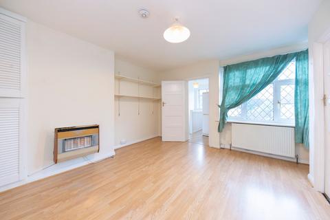 2 bedroom apartment to rent, Barnard Gardens, Surrey KT3