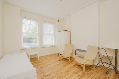 1 bedroom apartment for sale, Merton Hall Road, London SW19