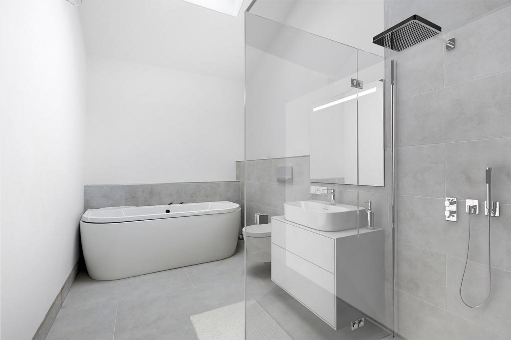 En-Suite Shower