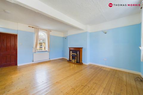 3 bedroom terraced house to rent, London Road, Cambridgeshire PE27