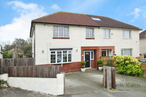 4 bedroom semi-detached house for sale, Albert Road, Leeds LS26