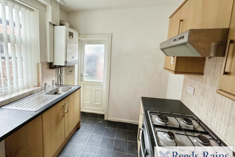 2 bedroom terraced house to rent, Gerald Road, Greater Manchester M6