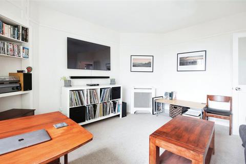 2 bedroom flat for sale, Queen Street, Fife DD6