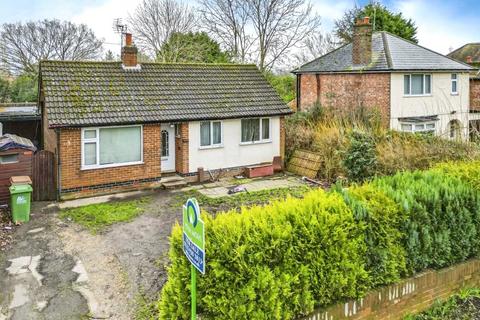 2 bedroom bungalow for sale, Heanor Road, Derbyshire DE7