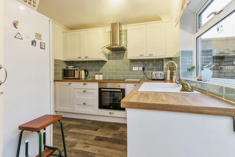 2 bedroom terraced house for sale, Caer Ysgol, Llangollen LL20