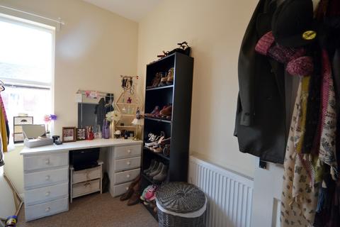 2 bedroom flat to rent, King Edward Road, Northampton NN1