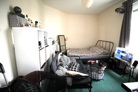 Studio to rent, Holland Road, East Sussex BN3