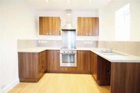 2 bedroom flat to rent, Harriet Street, Manchester M28