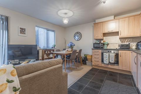 2 bedroom flat for sale, Lagentium Plaza, Castleford WF10