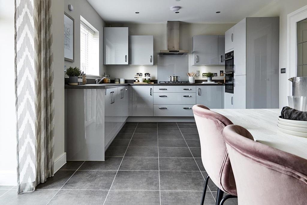 Sociable kitchen with doors to the garden