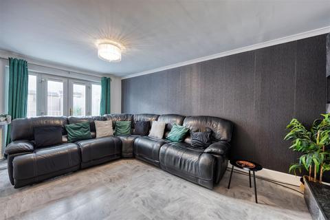 4 bedroom terraced house for sale, Maple Road, Cumbernauld, Glasgow