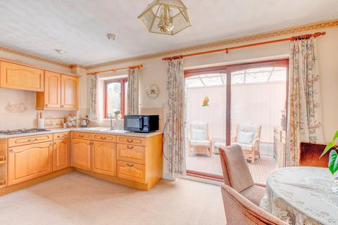 2 bedroom detached house for sale, Littleheath Lane, Lickey End, Bromsgrove, Worcestershire, B60