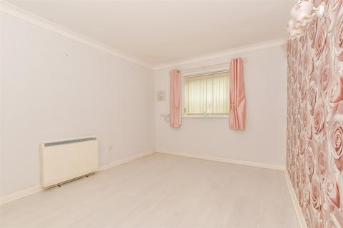 1 bedroom ground floor flat for sale, Coombe Valley Road, Dover, Kent