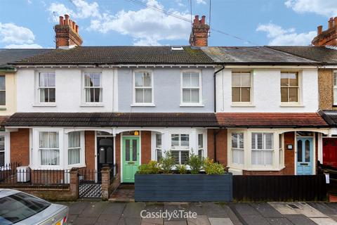 3 bedroom terraced house for sale, Kimberley Road, St. Albans