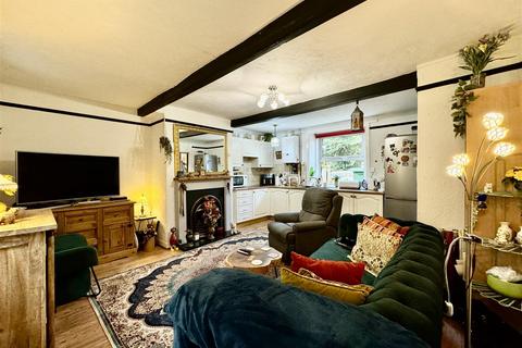 474 Wakefield Road, Huddersfield, HD5 8PS
