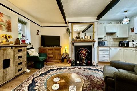 474 Wakefield Road, Huddersfield, HD5 8PS