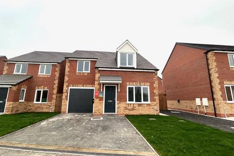 3 bedroom detached house to rent, Dragonfly Way, Rhodesia, Worksop, Nottinghamshire, S80