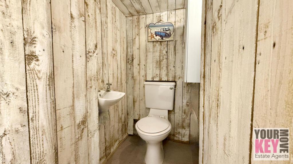 Folkestone estate agents, Your Key Move - Sandgate