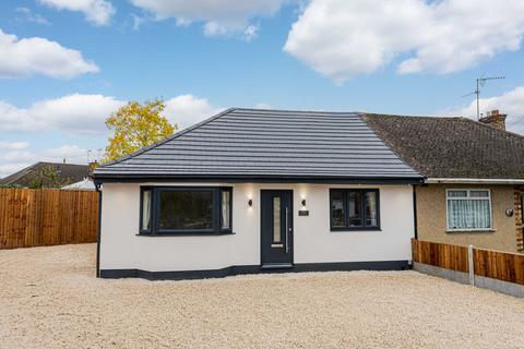 3 bedroom semi-detached bungalow for sale, Meadway, Rayleigh, SS6