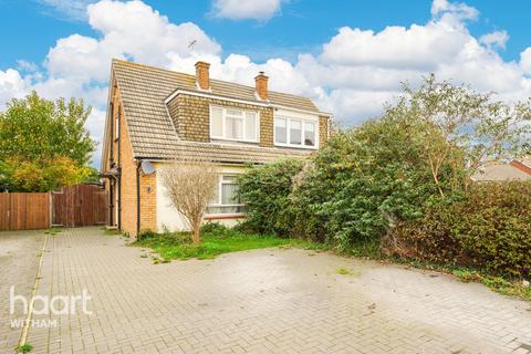 2 bedroom semi-detached house for sale, Spells Close, Southminster