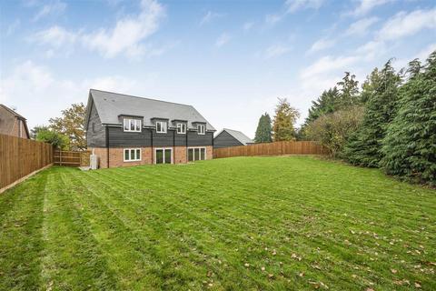 5 bedroom detached house for sale, Gravel Hill, Emmer Green, Reading