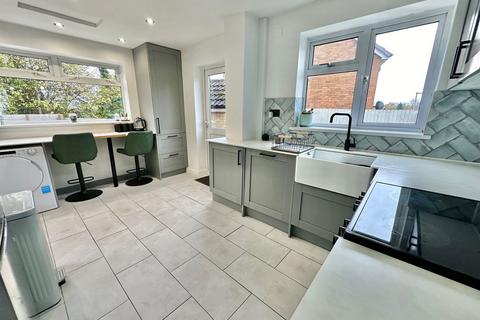 3 bedroom semi-detached house for sale, Mafeking Drive, Telford TF2