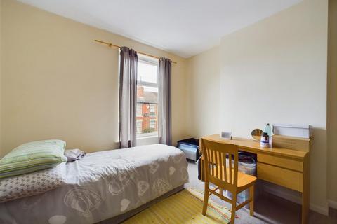 35 Ealing Avenue, Nottingham, NG6 0BB