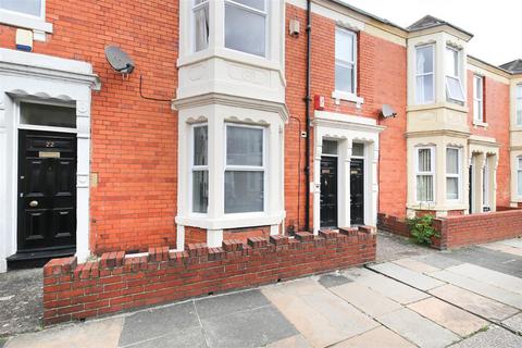 3 bedroom flat to rent, Hazelwood Avenue, Newcastle Upon Tyne NE2