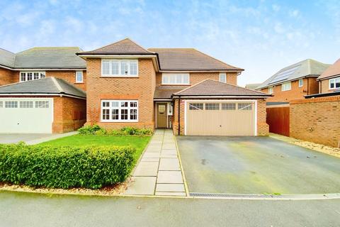 4 bedroom detached house for sale, Carnaby Close, Hamilton, Leicester, LE5