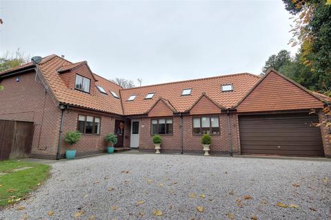 5 bedroom detached house for sale, Westhill, Hessle