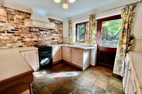 3 bedroom chalet for sale, Maids Cross Hill, Brandon IP27