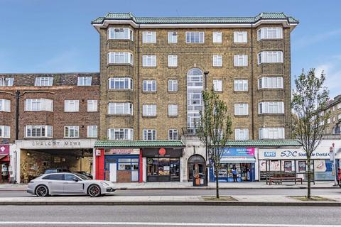 3 bedroom flat to rent, Streatham High Road, London SW16