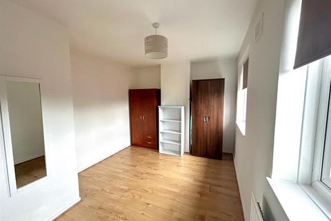 2 bedroom flat to rent, Milton Grove, London N16